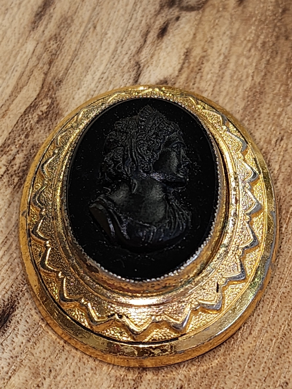 Vintage Black Cameo Brooch Pendant
